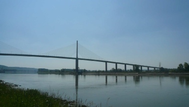 Caudebec-en-Caux, Brotonne Bridge.JPG