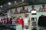 FC Bayern Fan Shop.JPG