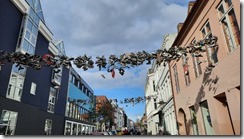 Schuhe in der Luft (1) (640x360)