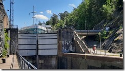 Schiff in der Schleuse_18 (1) (30) (640x360)